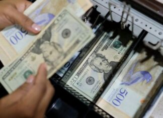 Estiman que EEUU podría autorizar el envío de remesas en efectivo hacia Venezuela