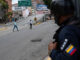 Bloomberg: Caracas paralizada por tiroteos entre pandillas y policías