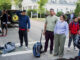 Migrantes venezolanos enviados a Marta Vineyards serán trasladados a base militar
