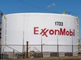Exxon firmará contratos para producir en hasta 6 yacimientos venezolanos
