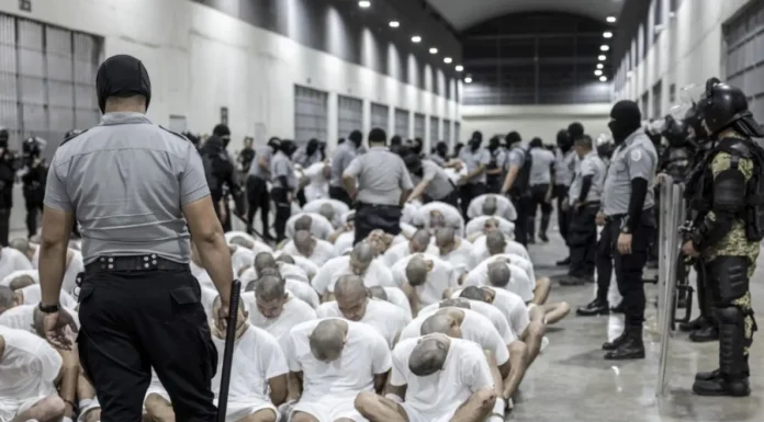 CBS publica los nombres de los 238 venezolanos deportados al CECOT de El Salvador