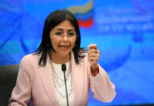 Delcy Rodríguez anuncia la creación de una línea telefónica para denunciar extorsión y matraqueo de cuerpos policiales y fiscales