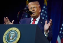 Trump propone duplicar el costo del trámite para la ciudadanía en EEUU