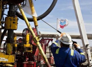 Chevron denuncia pérdidas petroleras en Venezuela por constantes interrupciones eléctricas