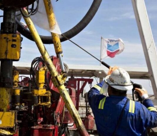 Chevron denuncia pérdidas petroleras en Venezuela por constantes interrupciones eléctricas