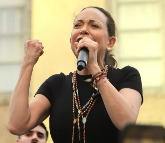 Realpolitik: «María Corina debería estar ya en Venezuela»