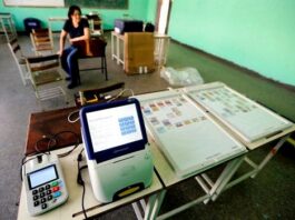 Informe de la CIA: Venezuela «podría haber» utilizado máquinas de votación para manipular las elecciones.