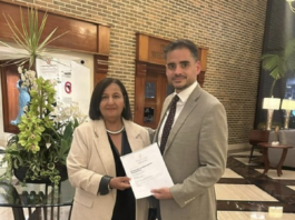 Armando Armas propone a la mesa de negociación garantizar libertad plena y el voto en el exterior
