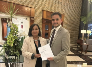 Armando Armas propone a la mesa de negociación garantizar libertad plena y el voto en el exterior