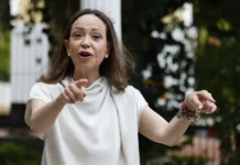 Impiden tres nuevos intentos de María Corina Machado de volver a Venezuela, según su equipo