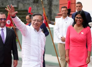 Ovidio Pérez Morales: Político de dos caras