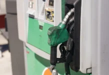 Reservas de gasolina de Estados Unidos caen 1.7 millones y las de destilados 2.3 millones