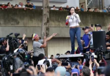 Oposición venezolana plantea una transición basada en negociación y elecciones libres
